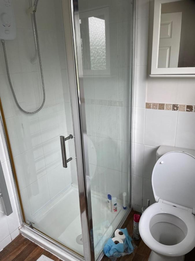 5 Bed House, 32 Tutbury Avenue, Cannon Park, Coventry, Cv4 7Bj Villa ภายนอก รูปภาพ